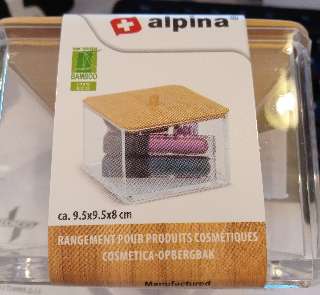 KOZMETIKAI TÁROLÓDOBOZ MŰANYAG BAMBUSZ TETŐVEL 9,5X9,5X7,5 CM ALPINA - 490820013